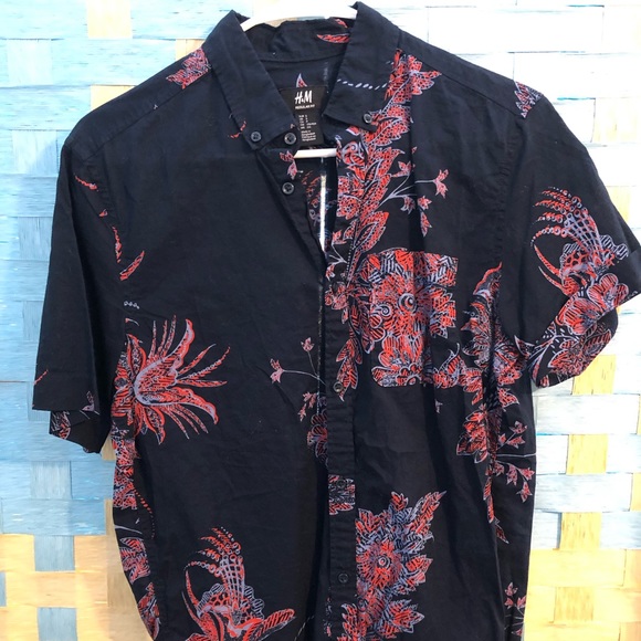 H&M Other - H&M floral button up H&M Other - H&M floral button up
